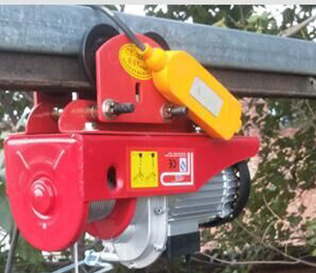 懸掛式微型電動葫蘆上的污垢怎么清洗