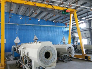 微型鋼絲繩電動(dòng)葫蘆和龍門(mén)吊搭配使用案例