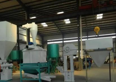 開辦小型飼料加工廠需要購買哪種規(guī)格的小型電動(dòng)葫蘆